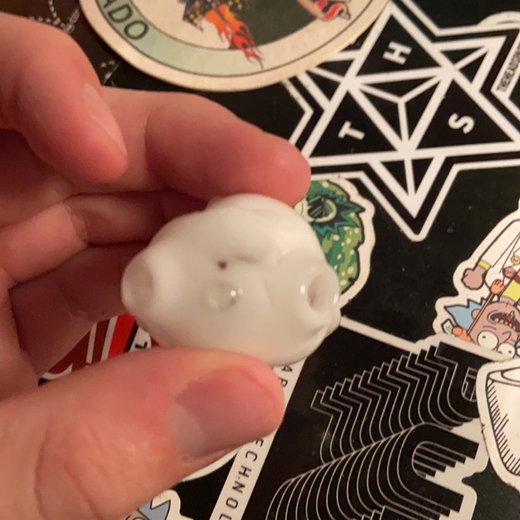 Hatching baby turtle glass pendant - Picture 6 of 7